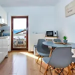 Apartament Lori *