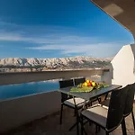 Lori Apartament *