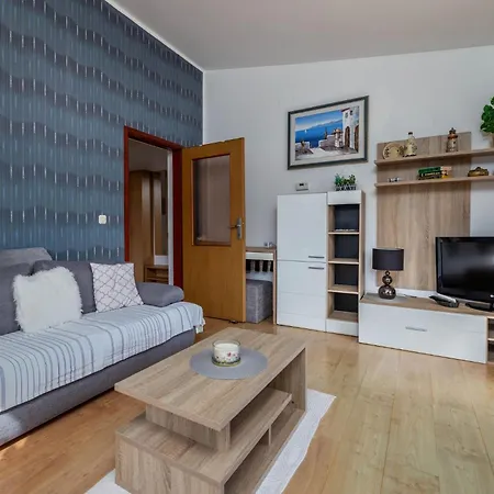 Appartement Lori *