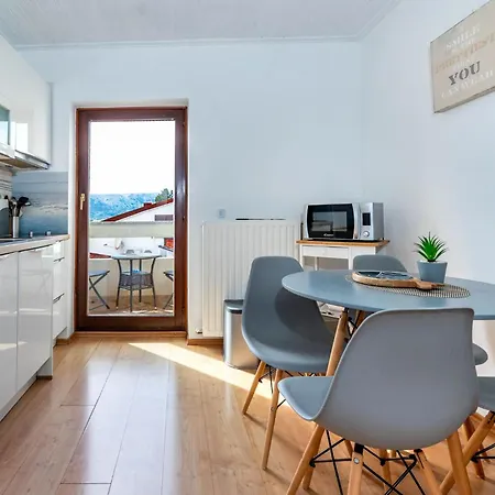 Appartement Lori *