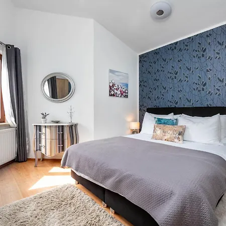Lori Apartment