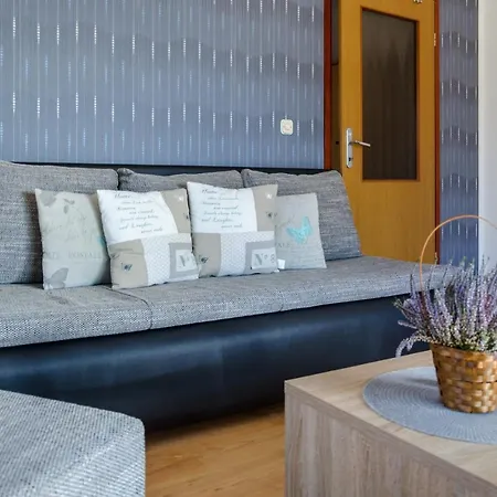 Appartement Lori *