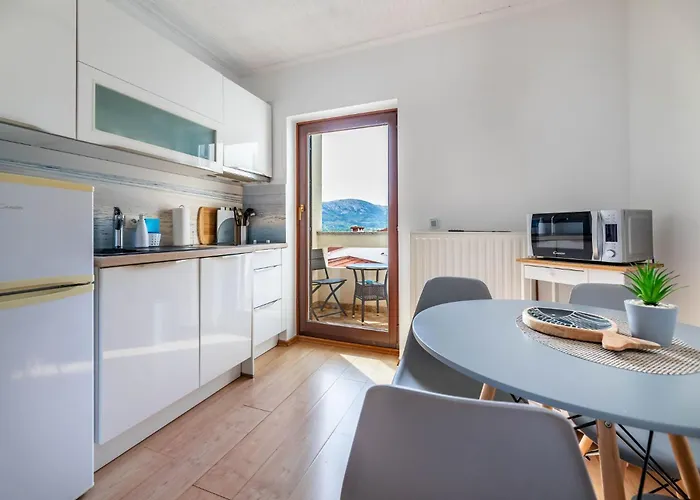 Lori Apartamento Baška